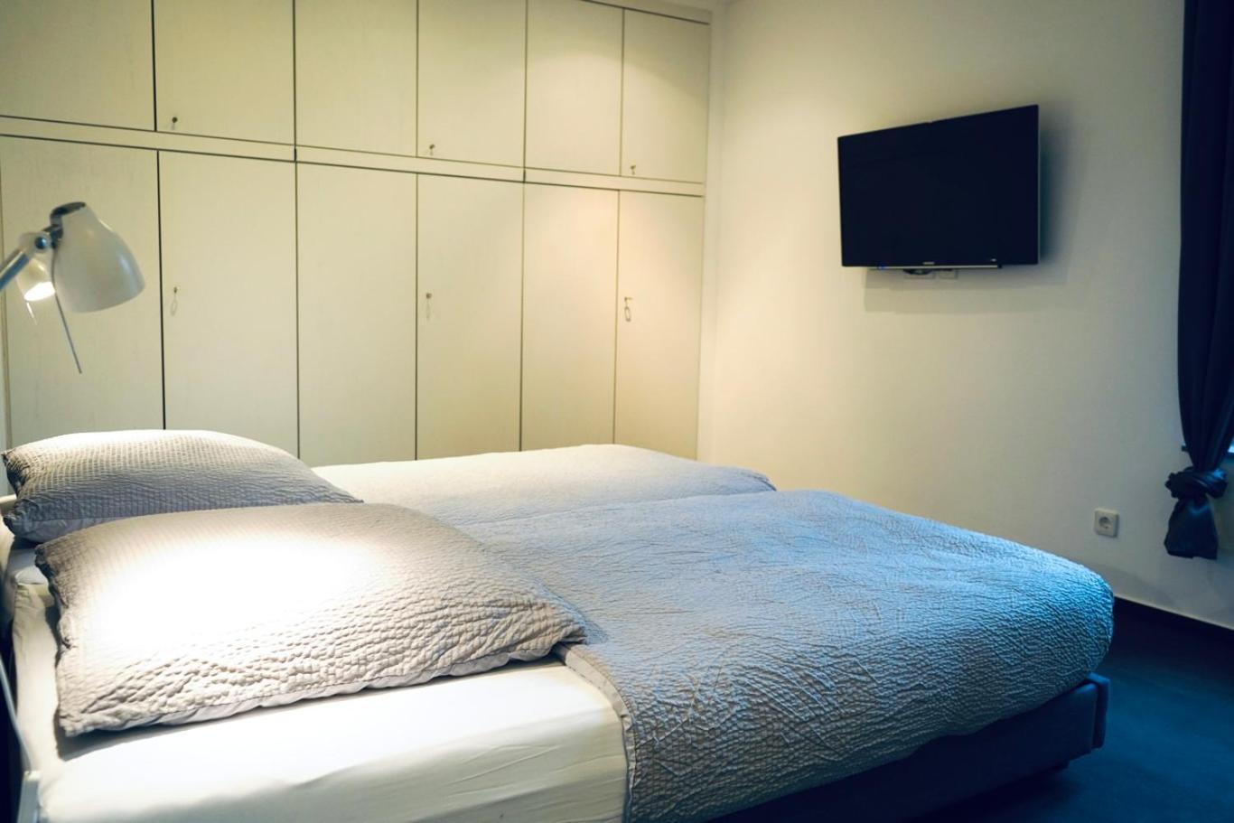 Haus Im Gruenen Fuer 6 Personen-3 Schlafzimmer- 3 Baedern -Waschmaschine-Grosse Terrasse- Vollausgestattete Kueche Wolfsburg Buitenkant foto