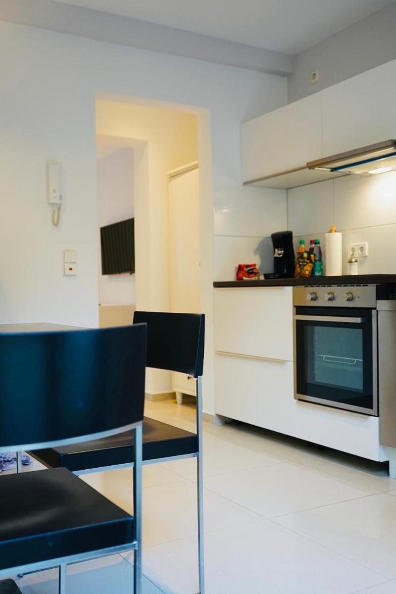 Haus Im Gruenen Fuer 6 Personen-3 Schlafzimmer- 3 Baedern -Waschmaschine-Grosse Terrasse- Vollausgestattete Kueche Wolfsburg Buitenkant foto